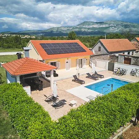 House Mellifera 4* Razvode