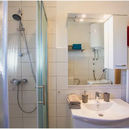 House Mellifera Guest house