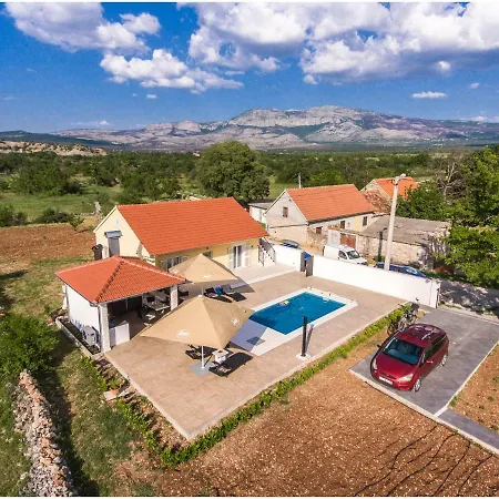 House Mellifera ゲストハウス