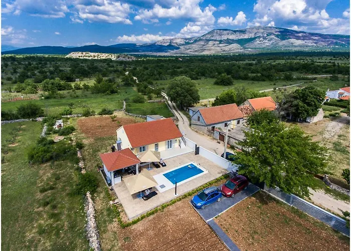 House Mellifera ゲストハウス 4*