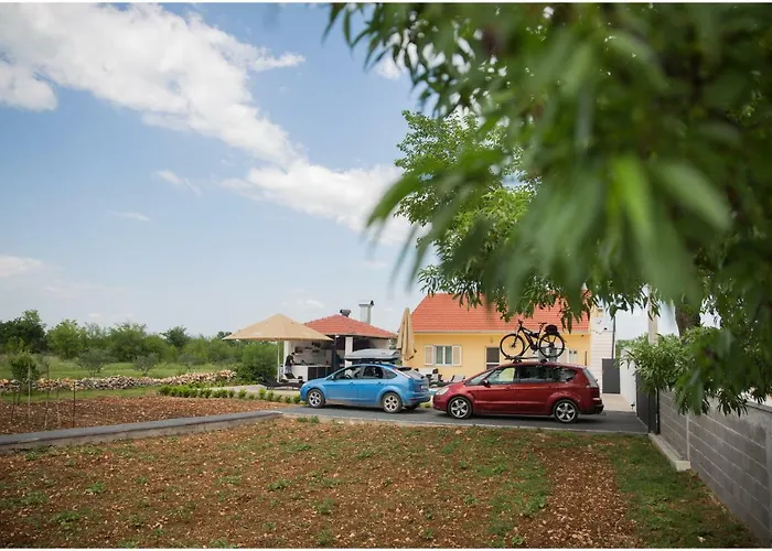 ゲストハウス House Mellifera Razvode