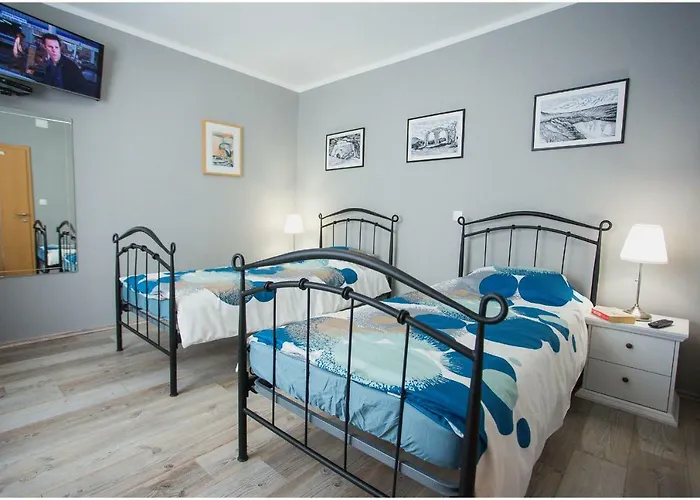 House Mellifera Razvode