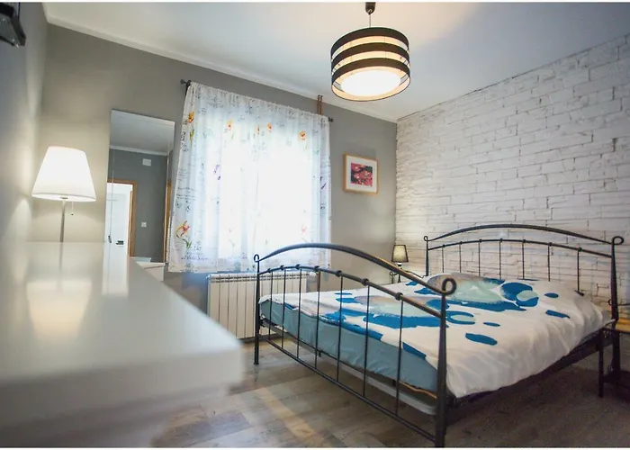 House Mellifera Razvode