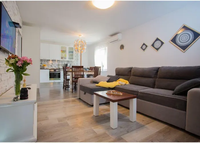 ゲストハウス House Mellifera 4*