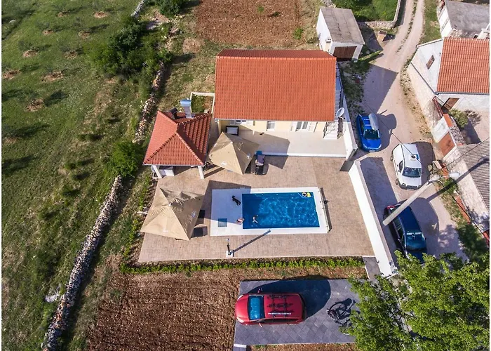 House Mellifera Guest house Razvode