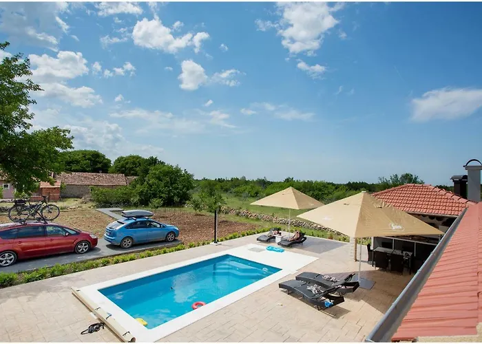 House Mellifera 4* Razvode