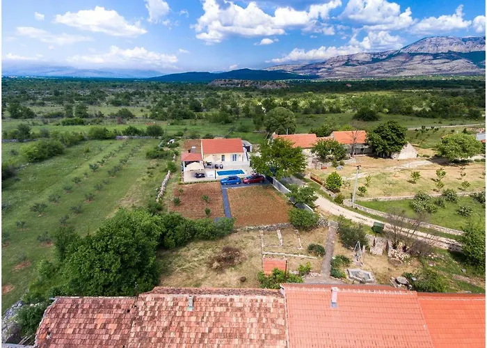 House Mellifera Guest house