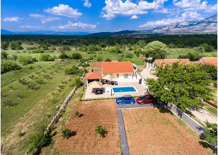 House Mellifera Guest house